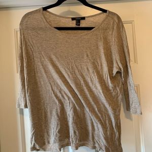 Basic quarter sleeve top